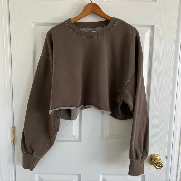Aritzia TNA Boyfriend Crew in GD Stone Taupe - Picture 1 of 7